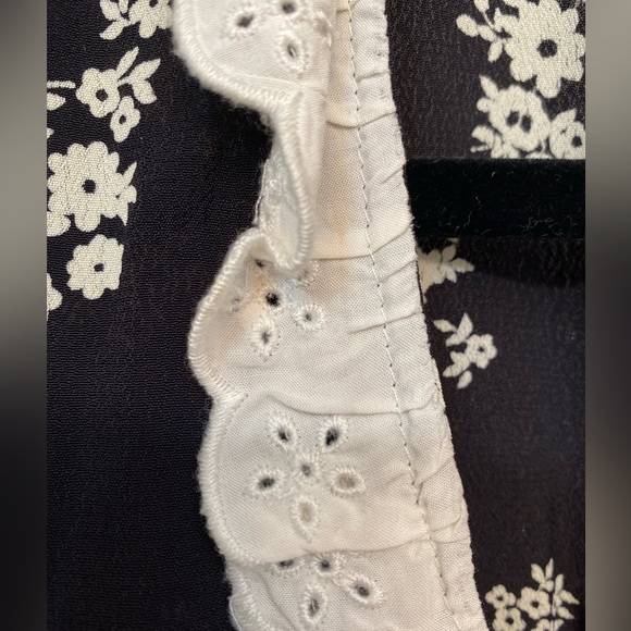 For Love & Lemons Dulce floral Pants and Crop top tie front matching set - Picture 14 of 14